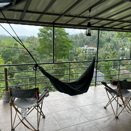Letstay Vythiri Hill Palace Exteriér fotografie