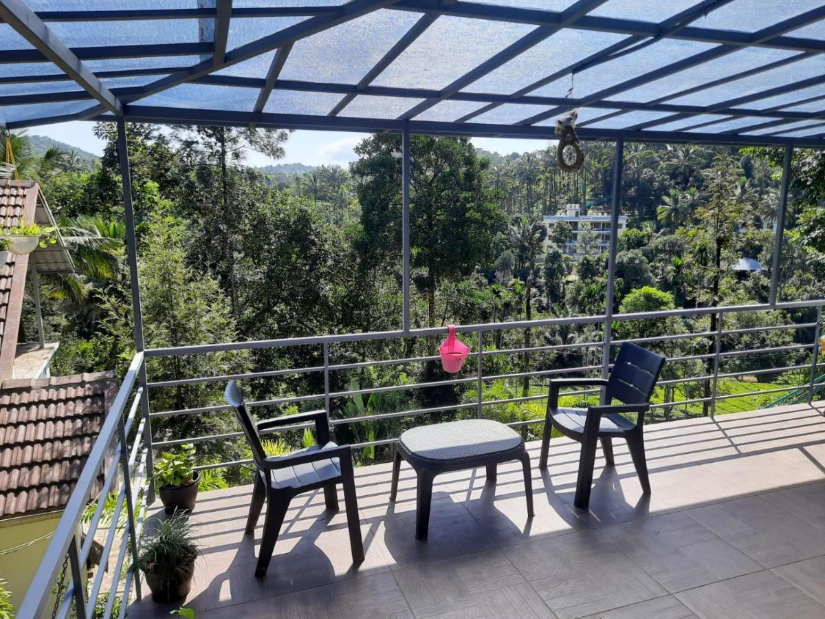 Letstay Vythiri Hill Palace Exteriér fotografie