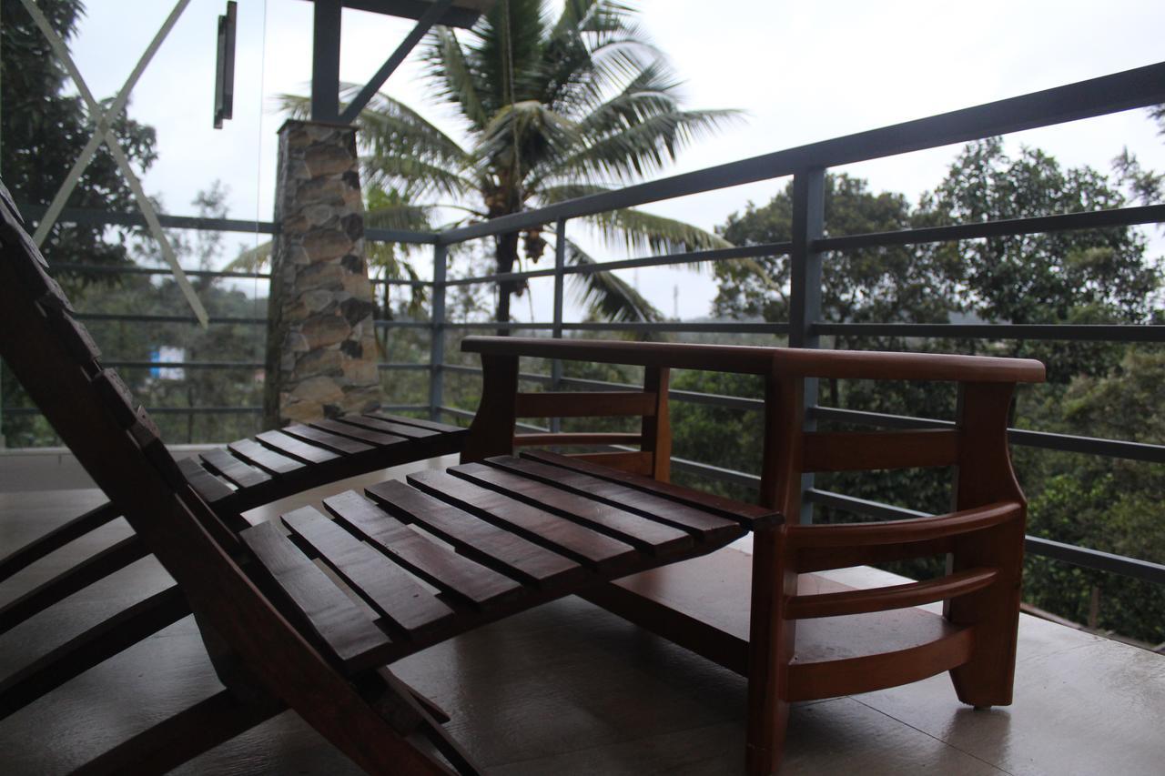 Letstay Vythiri Hill Palace Exteriér fotografie